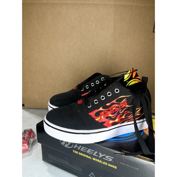 Heelys Hes10337h Youth 4 Black Red flames - Picture 1 of 6
